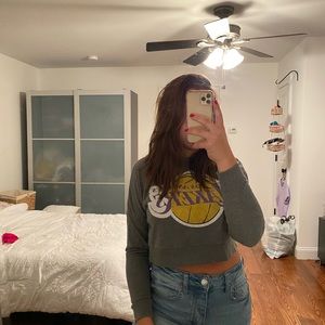 Forever 21 Lakers sweatshirt